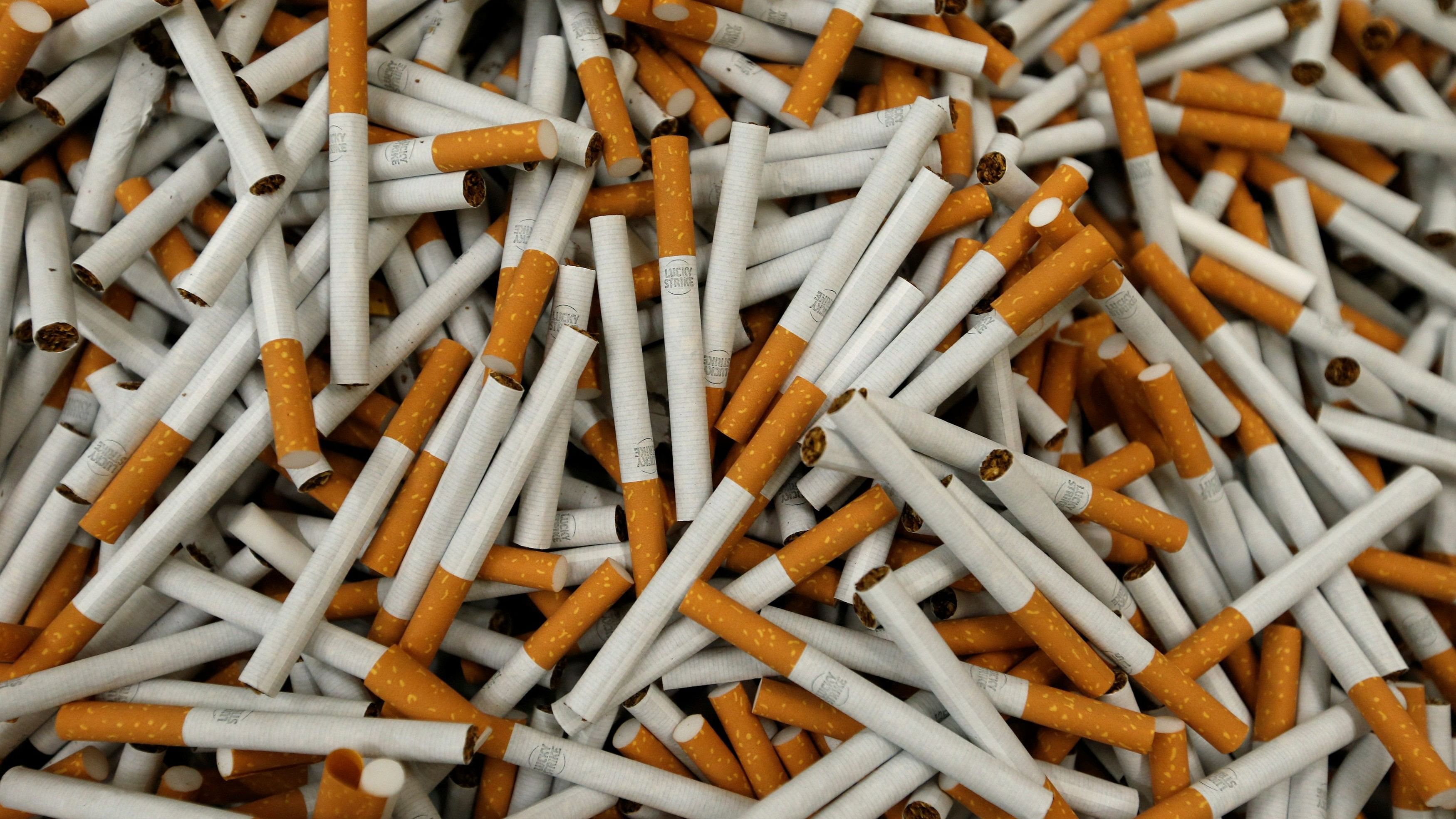 <div class="paragraphs"><p>Image showing cigarettes.</p></div>