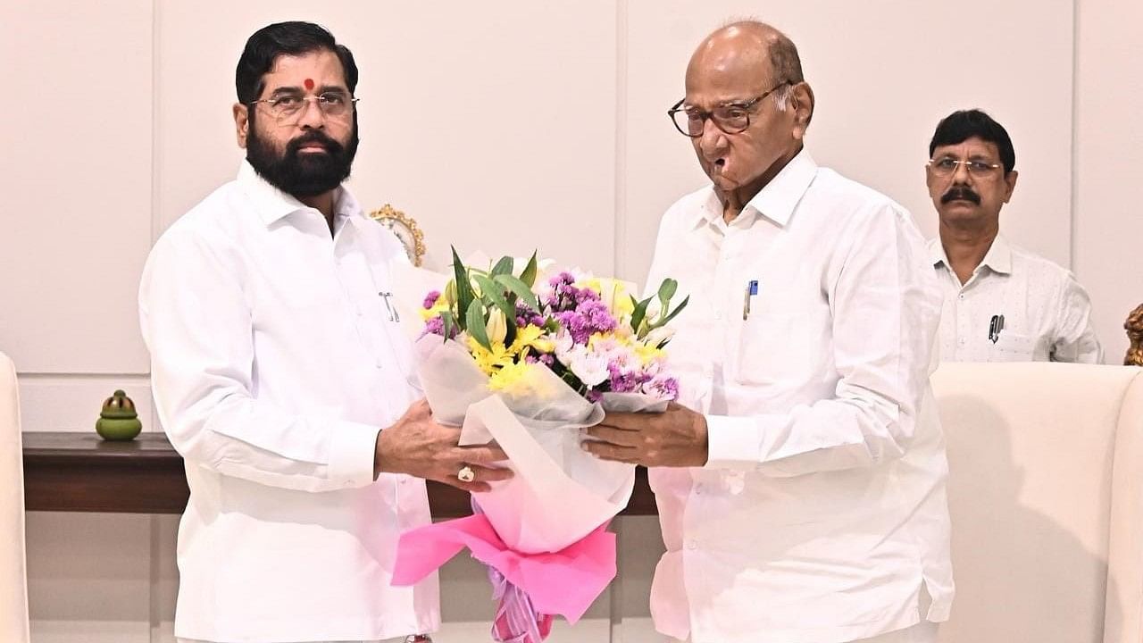 <div class="paragraphs"><p>Chief Minister and Shiv Sena leader Eknath Shinde (L) with&nbsp;NCP (SP) supremo Sharad Pawar.&nbsp;</p></div>