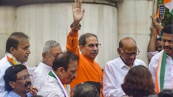 <div class="paragraphs"><p>NCP (SP) chief Sharad Pawar, Shivsena (UBT) chief Uddhav Thackeray, Congress State President Nana Patole and other Maha Vikas Aghadi leaders and workers during their protest march to condemn the collapse of the statue of Chatrapati Shivaji Maharaj at the Rajkot Fort, in Mumbai Sunday.&nbsp;</p></div>