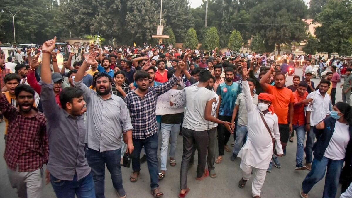 <div class="paragraphs"><p>Protest in BHU campus after the rape cases came to light.</p></div>