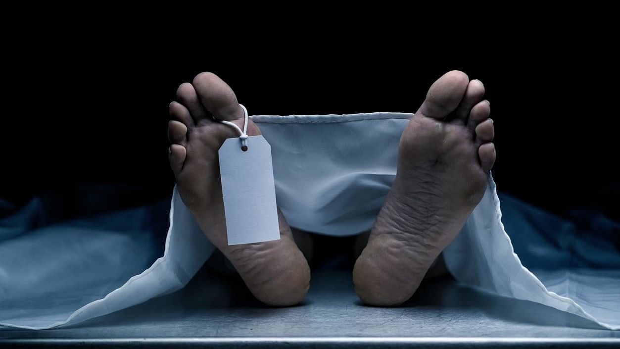 <div class="paragraphs"><p>Representative image of a dead body.</p></div>