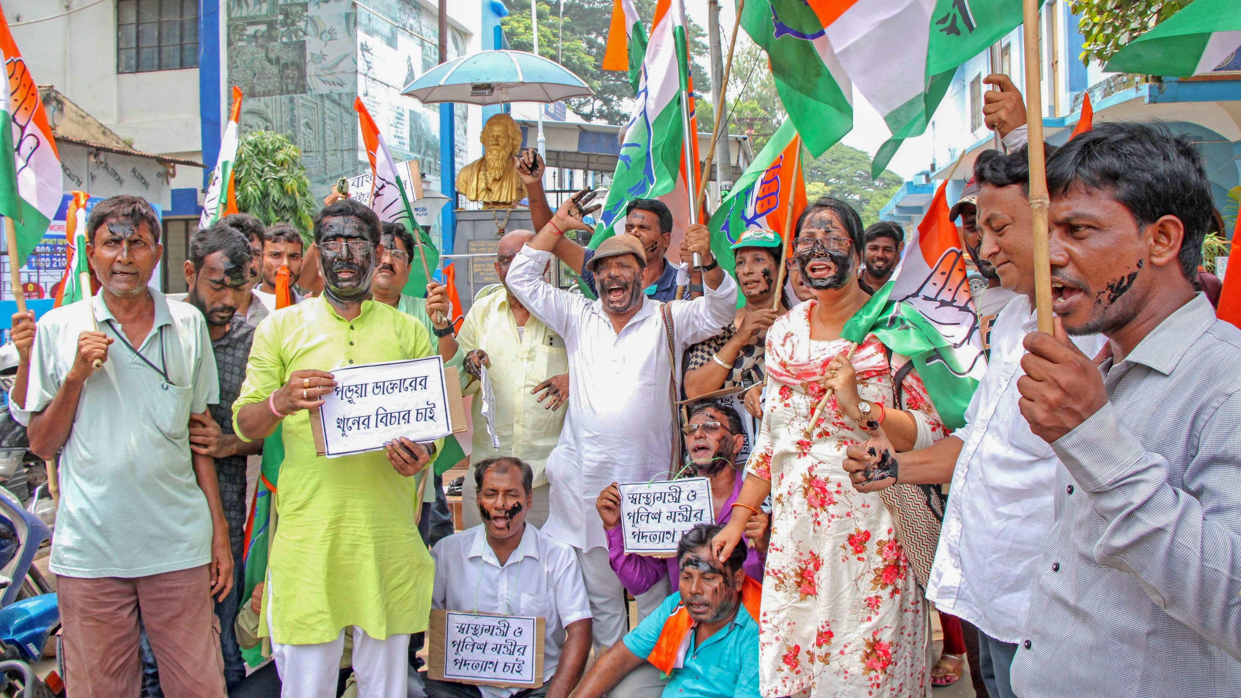 <div class="paragraphs"><p>Birbhum: Congress activists raise slogans during a protest against the recent alleged rape and murder of a trainee doctor at Kolkata's RG Kar Medical College and Hospital.</p></div>