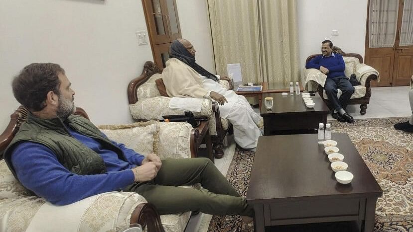 <div class="paragraphs"><p>Congress President Mallikarjun Kharge, leader Rahul Gandhi, and Delhi Chief Minister Arvind Kejriwal during a meeting.</p></div>