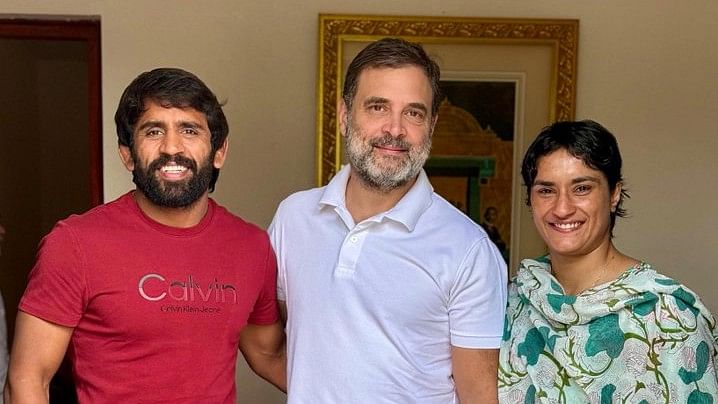 <div class="paragraphs"><p>The Congress put out a photograph of Gandhi with Phogat and Punia on its official X handle.</p></div>