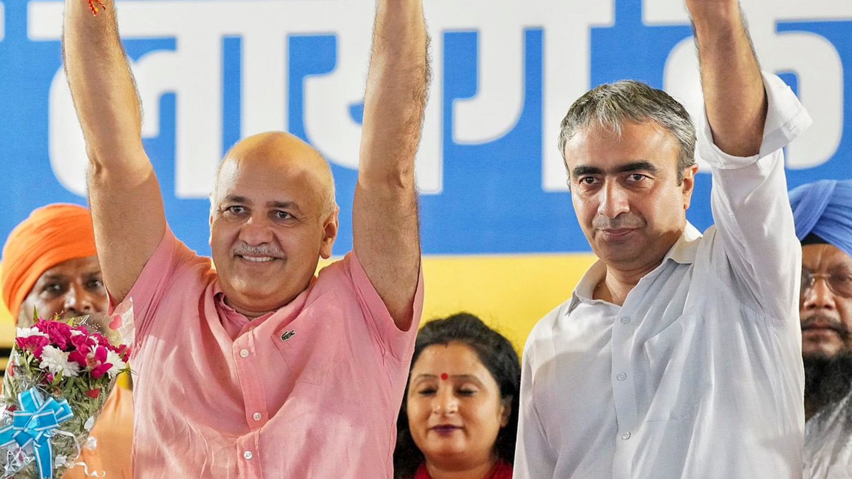 <div class="paragraphs"><p>AAP leader and former Delhi deputy chief minister Manish Sisodia and AAP Haryana Senior Vice President Anurag Dhanda during a public meeting ahead of the Haryana Assembly elections.</p></div>