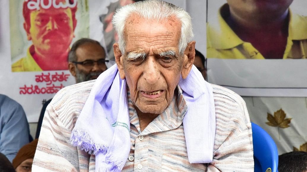 <div class="paragraphs"><p>HS Doreswamy&nbsp;&nbsp;&nbsp;&nbsp;</p></div>