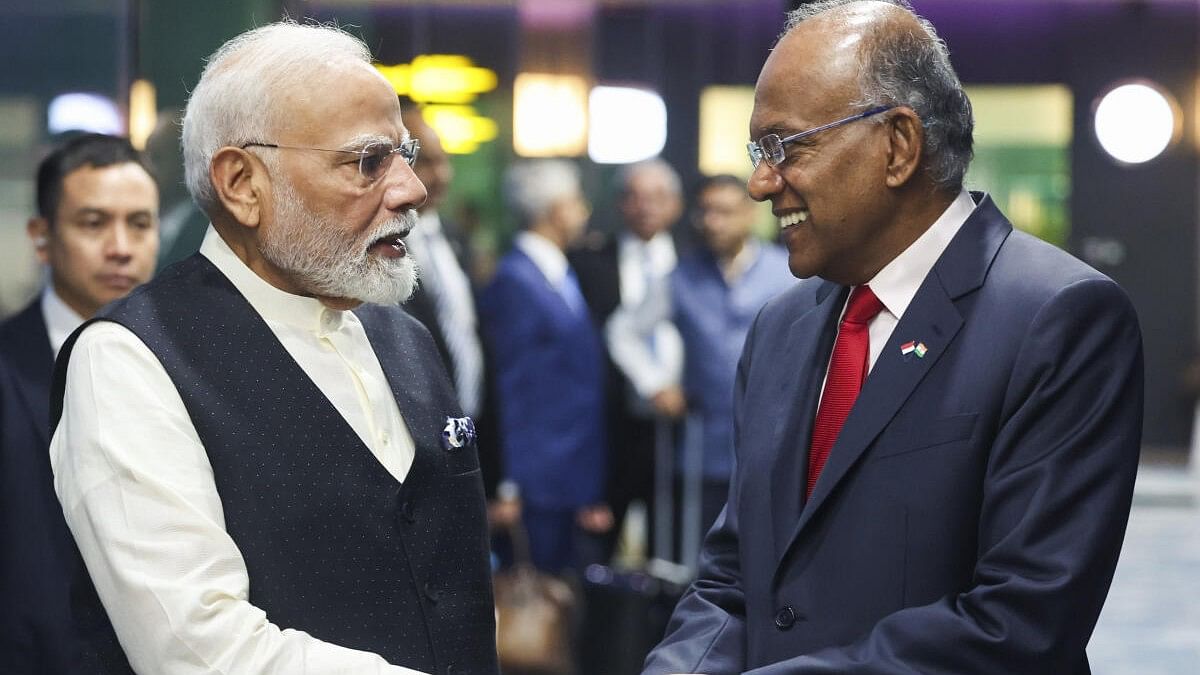 <div class="paragraphs"><p>Prime Minister Narendra Modi in Singapore as he meets delegates before departing for India.&nbsp;</p></div>