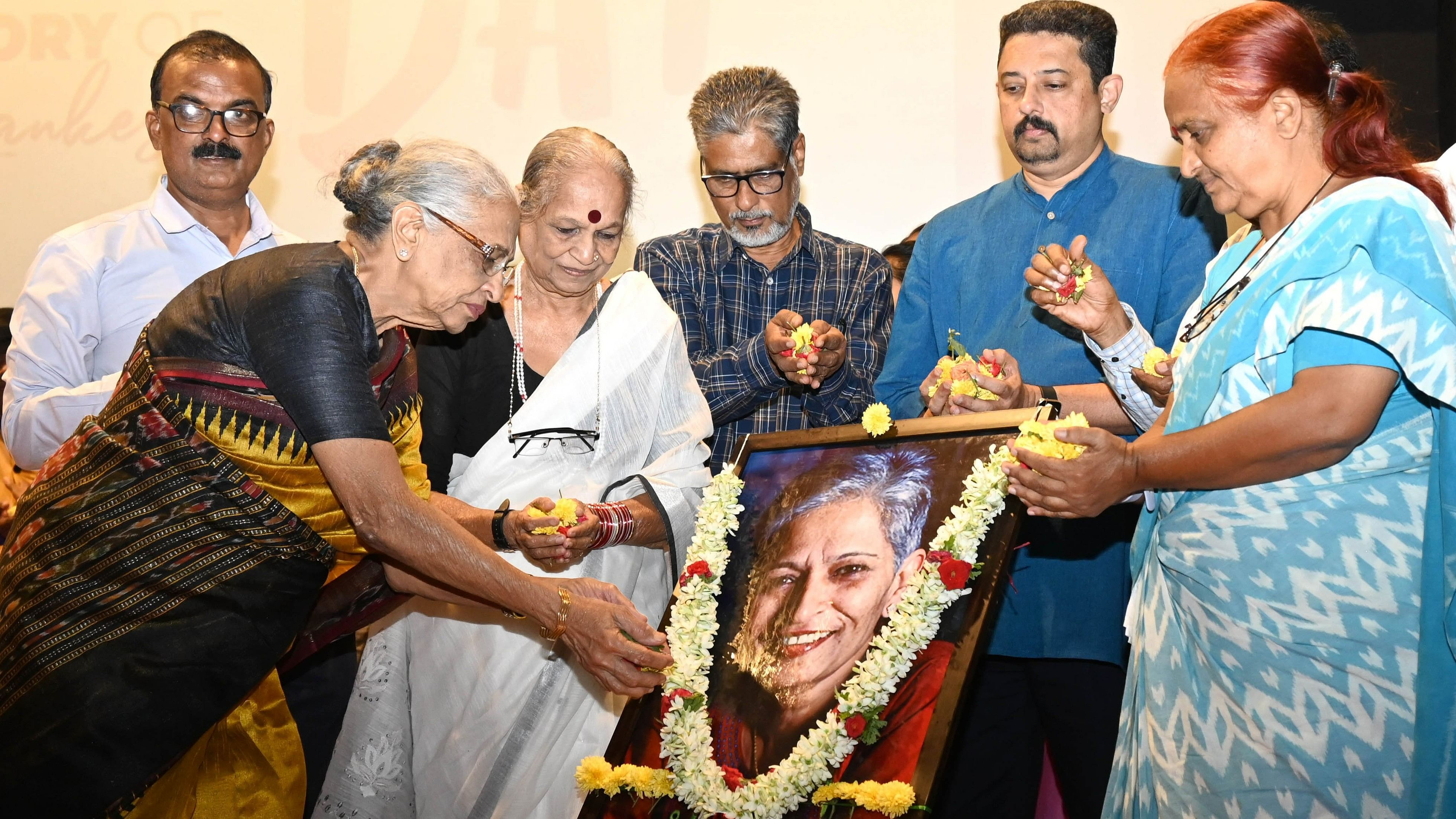 <div class="paragraphs"><p>Indira Lankesh, mother of slain journalist Gauri Lankesh, writers Rahamat Tarikere and Prof Meenakshi Bali, along with&nbsp;Prof R Ramakumar, Noor Sridhar and Vijayamma, at the Gauri Day event on Thursday. </p></div>