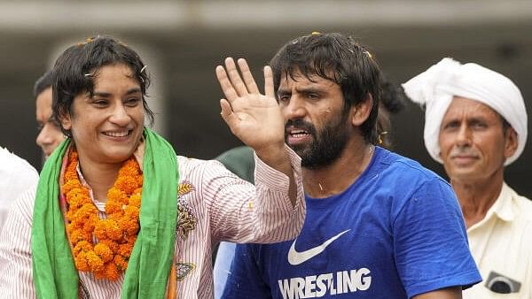 <div class="paragraphs"><p>Vinesh Phogat and Bajrang Punia.</p></div>