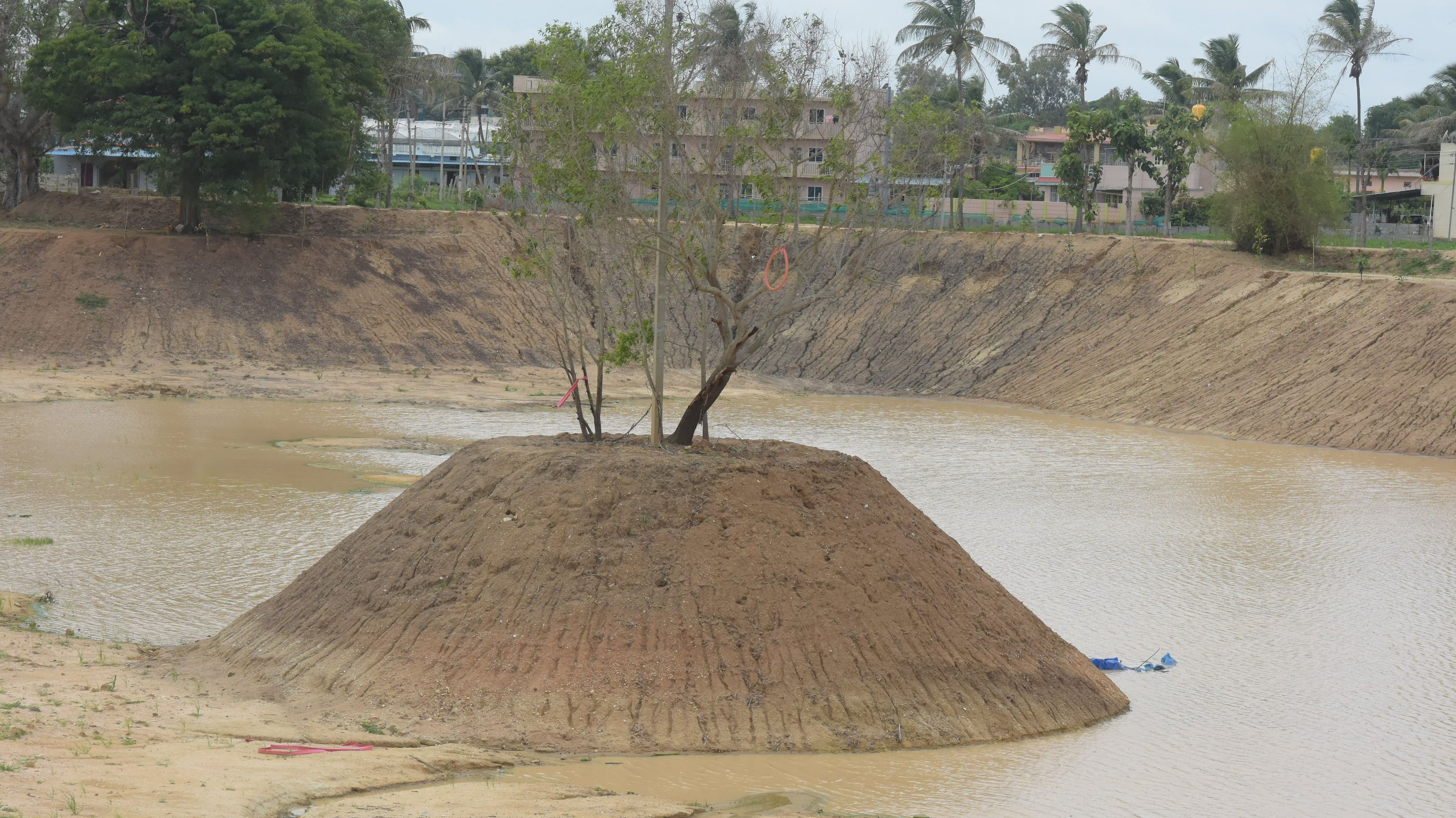 <div class="paragraphs"><p>The Billapura lake in Anekal is being renovated with a soup bowl design.&nbsp;It has a central island.&nbsp;</p></div>