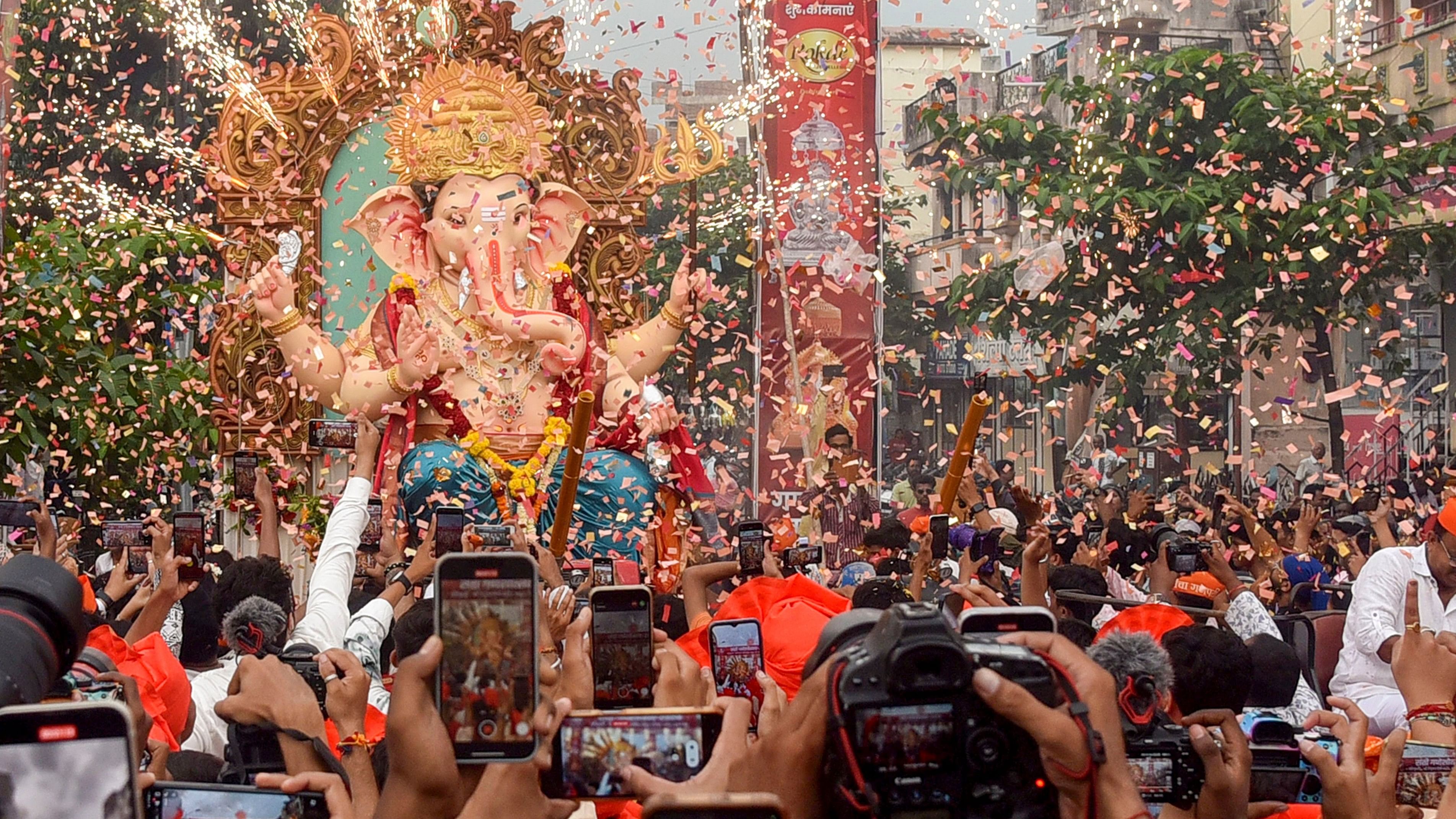 <div class="paragraphs"><p>Representative image showing&nbsp;Ganesh procession.</p></div>