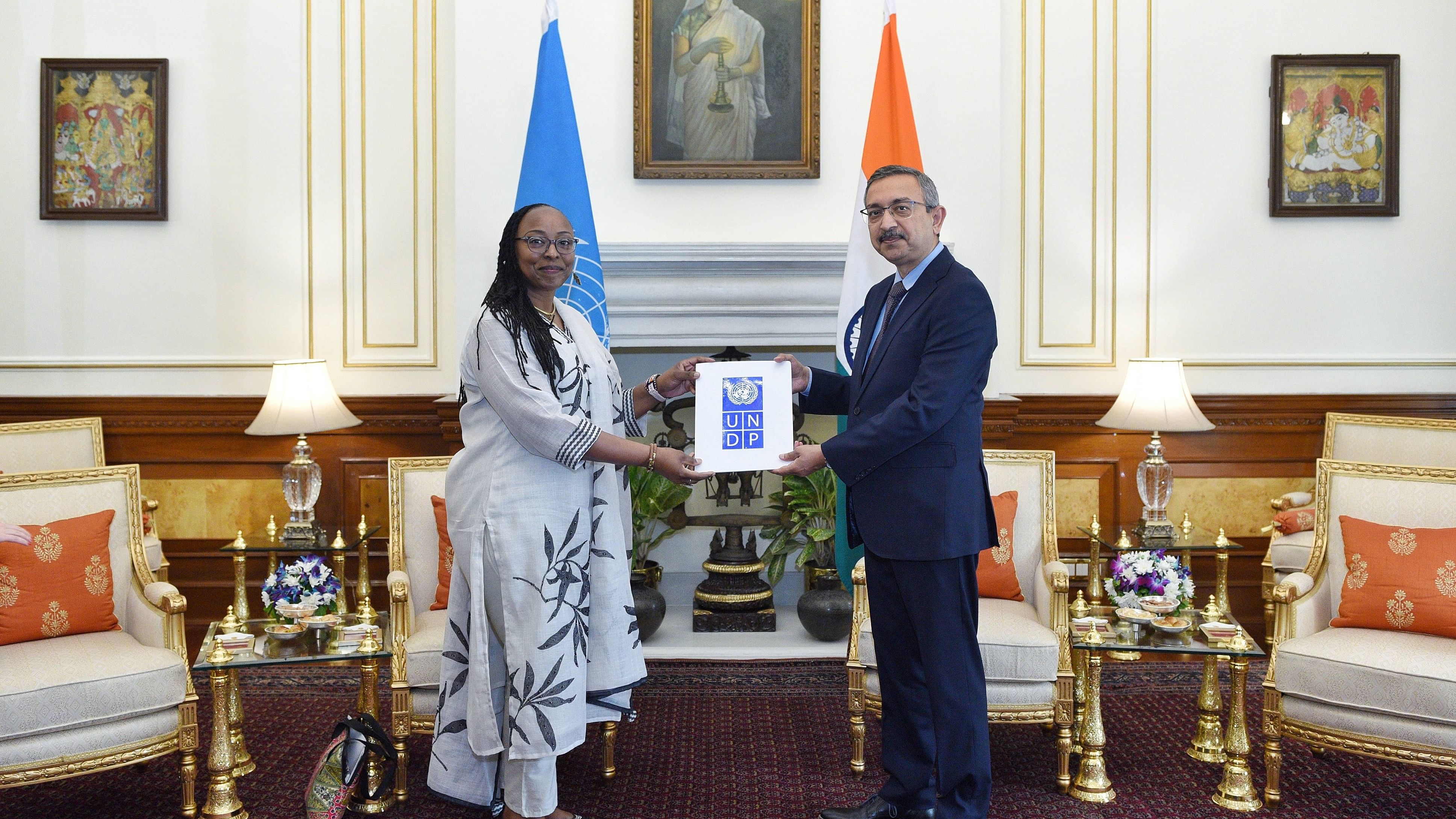 <div class="paragraphs"><p>Dr Angela Lusigi, Resident Representative, UNDP India with Mr Tanmaya Lal, Secretary (West), Ministry of External Affairs, Government of India.</p></div>