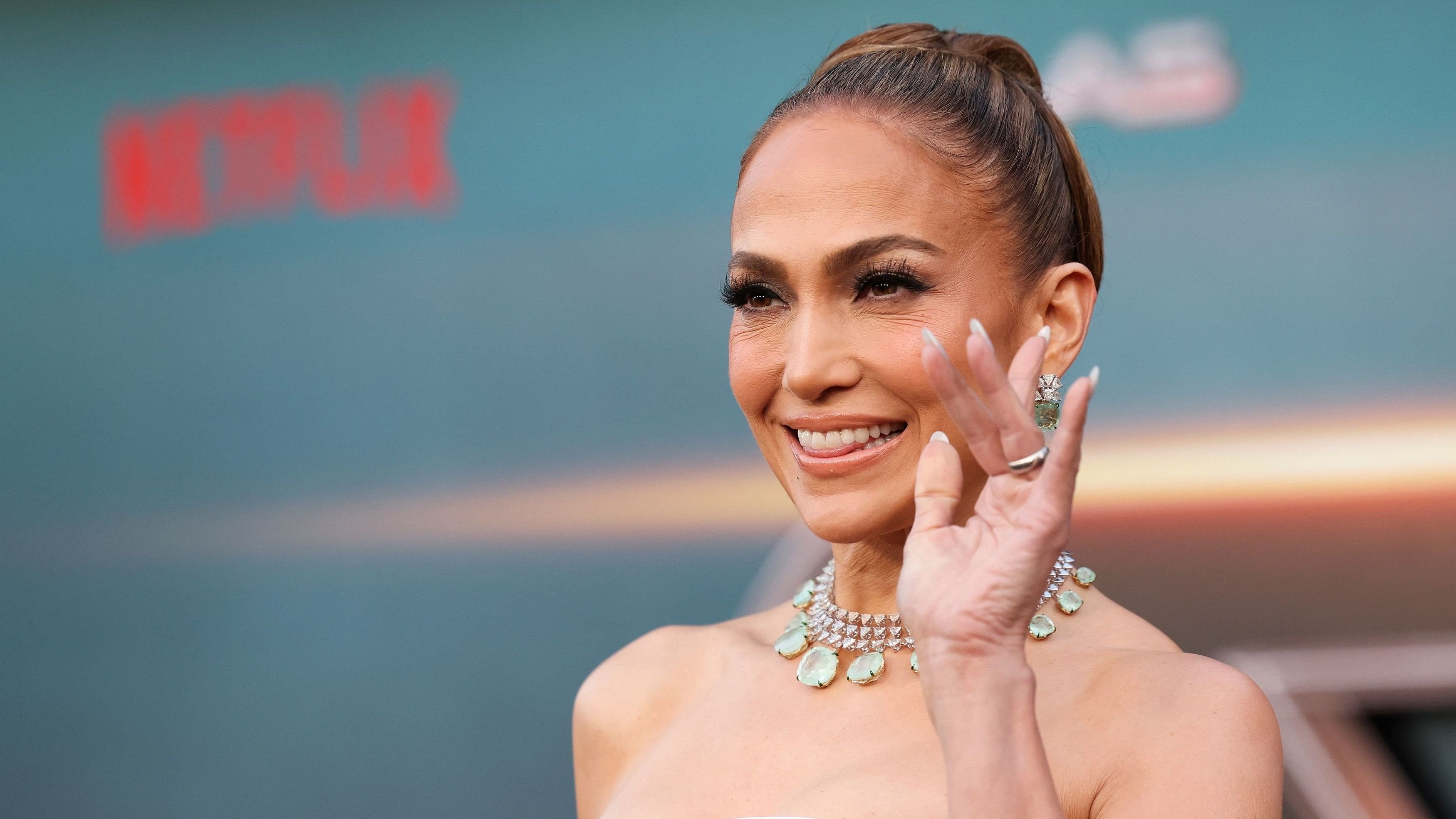 <div class="paragraphs"><p>Jennifer Lopez.</p></div>