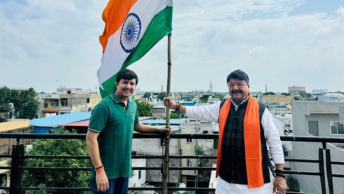 <div class="paragraphs"><p>Aakash Vijayvargiya (L) along with his father Kailash&nbsp;Vijayvargiya (R).</p></div>