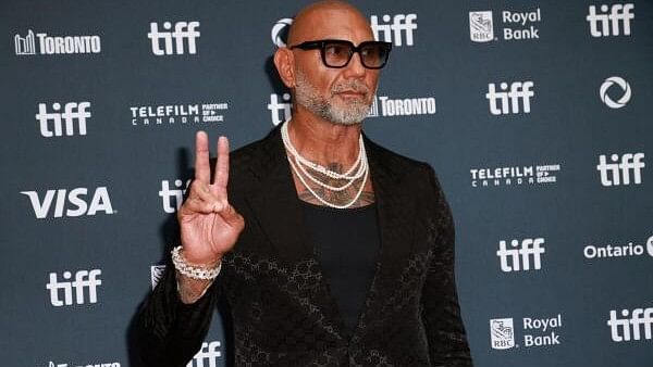 <div class="paragraphs"><p>Dave Bautista</p></div>