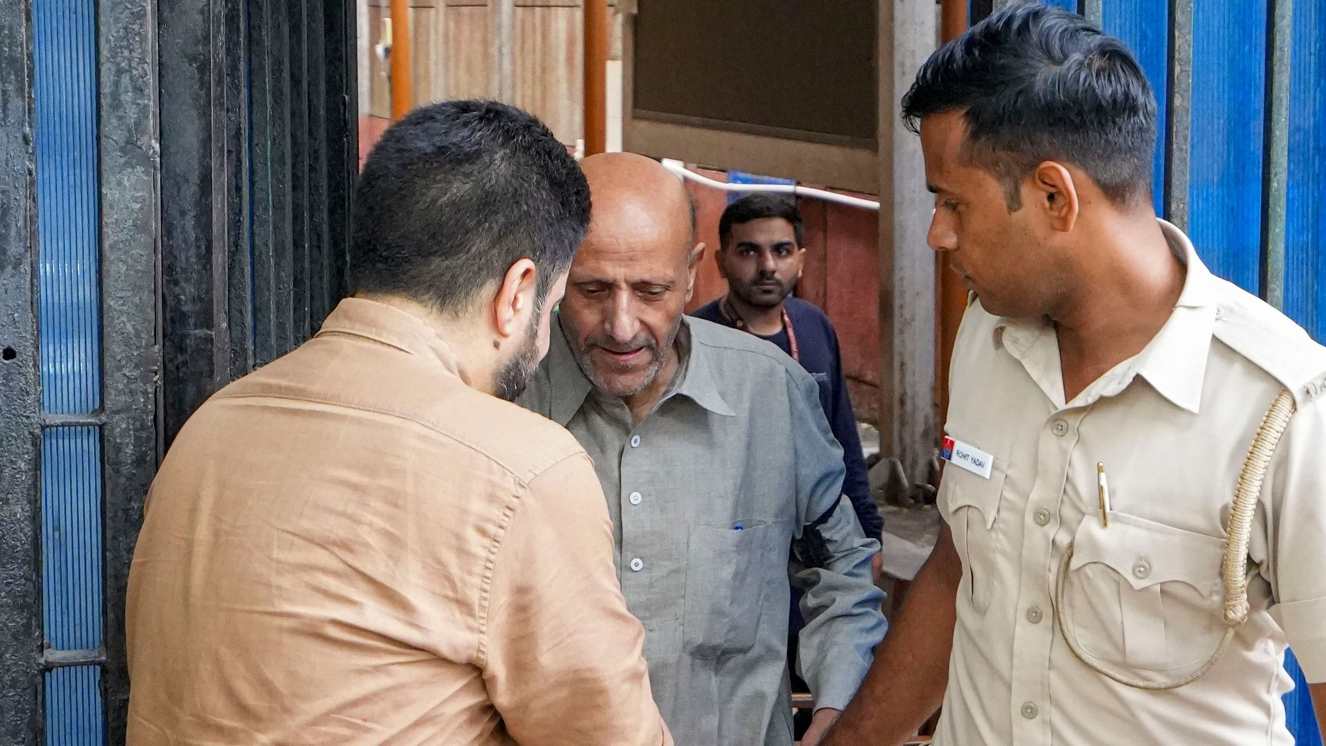 <div class="paragraphs"><p>Baramulla MP Sheikh Abdul Rashid, popularly known as Engineer Rashid, walks out of Tihar Jail, in New Delhi, Wednesday, September 11, 2024. </p></div>