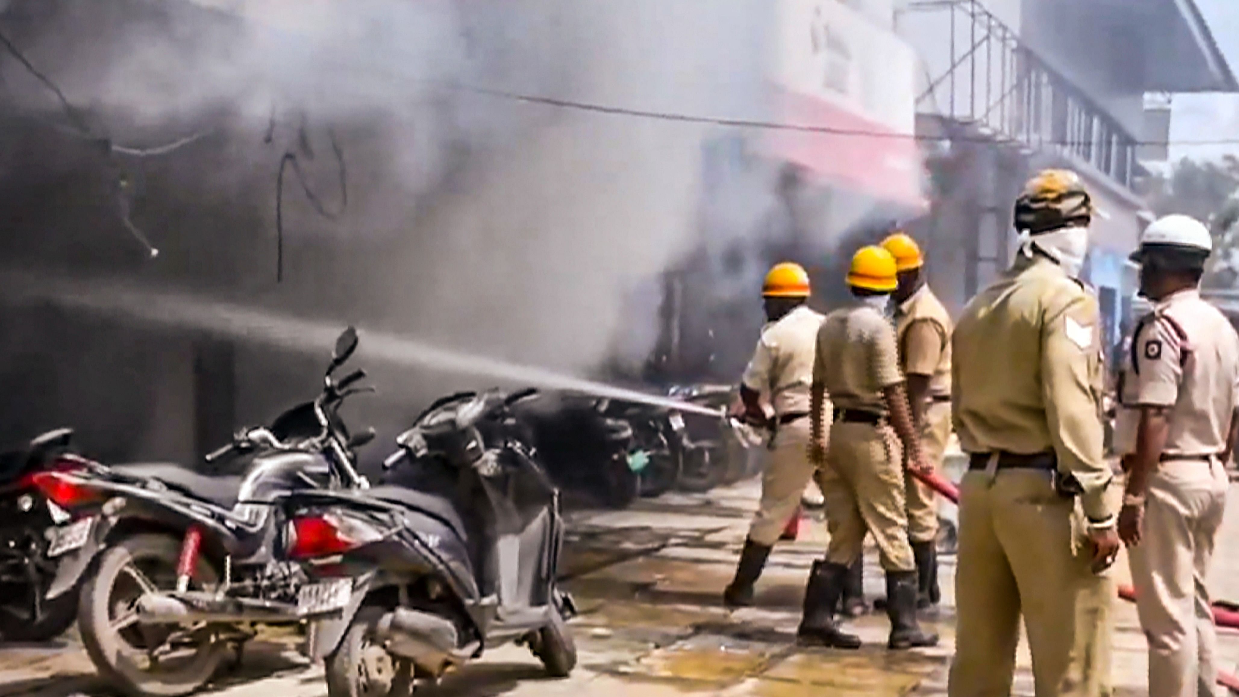 <div class="paragraphs"><p>Man sets two-wheelers at Ola Electric showroom on fire</p></div>