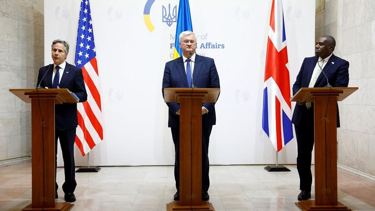 <div class="paragraphs"><p>US Secretary of State Antony Blinken, British Foreign Secretary David Lammy and Ukrainian Foreign Minister Andrii Sybiha attend a joint press conference.</p></div>