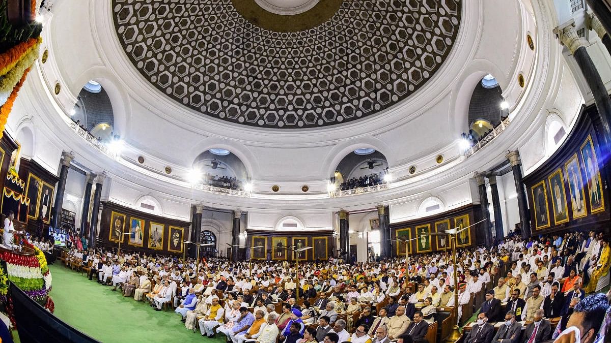 <div class="paragraphs"><p>President Droupadi Murmu addresses Parliamentarians and other dignitaries after taking the oath of office, in the Central Hall of Parliament, in New Delhi. </p></div>