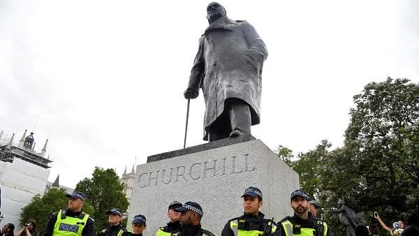 <div class="paragraphs"><p>Winston Churchill statue.</p></div>