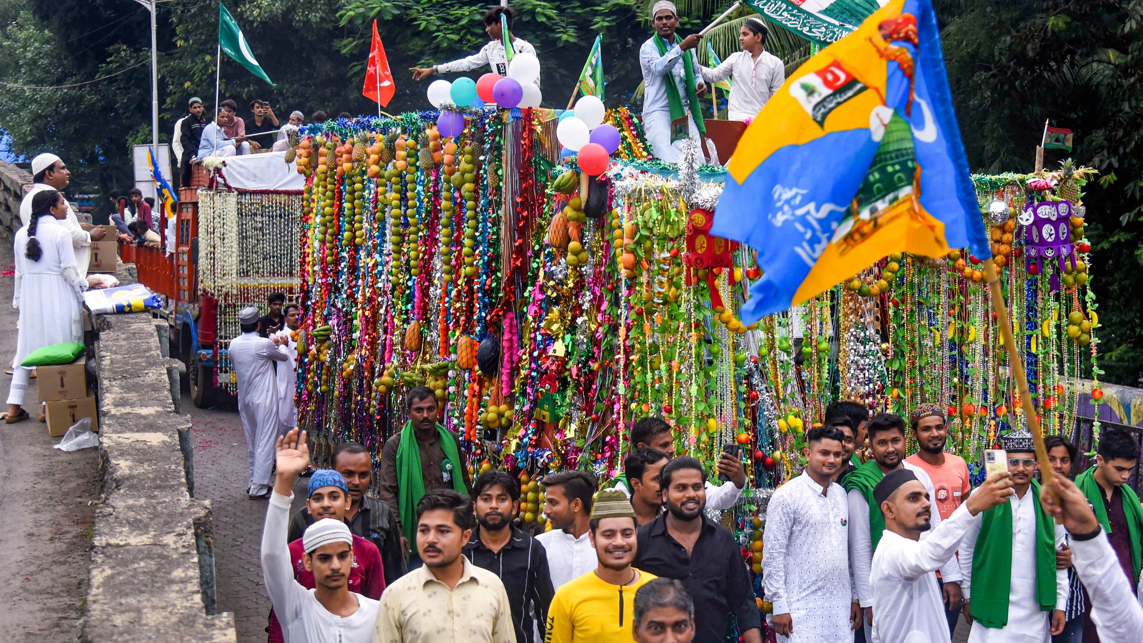 <div class="paragraphs"><p>Muslim devotees take part in a procession on Eid-e-Milad-un-Nabi, in Mumbai. File Photo</p></div>