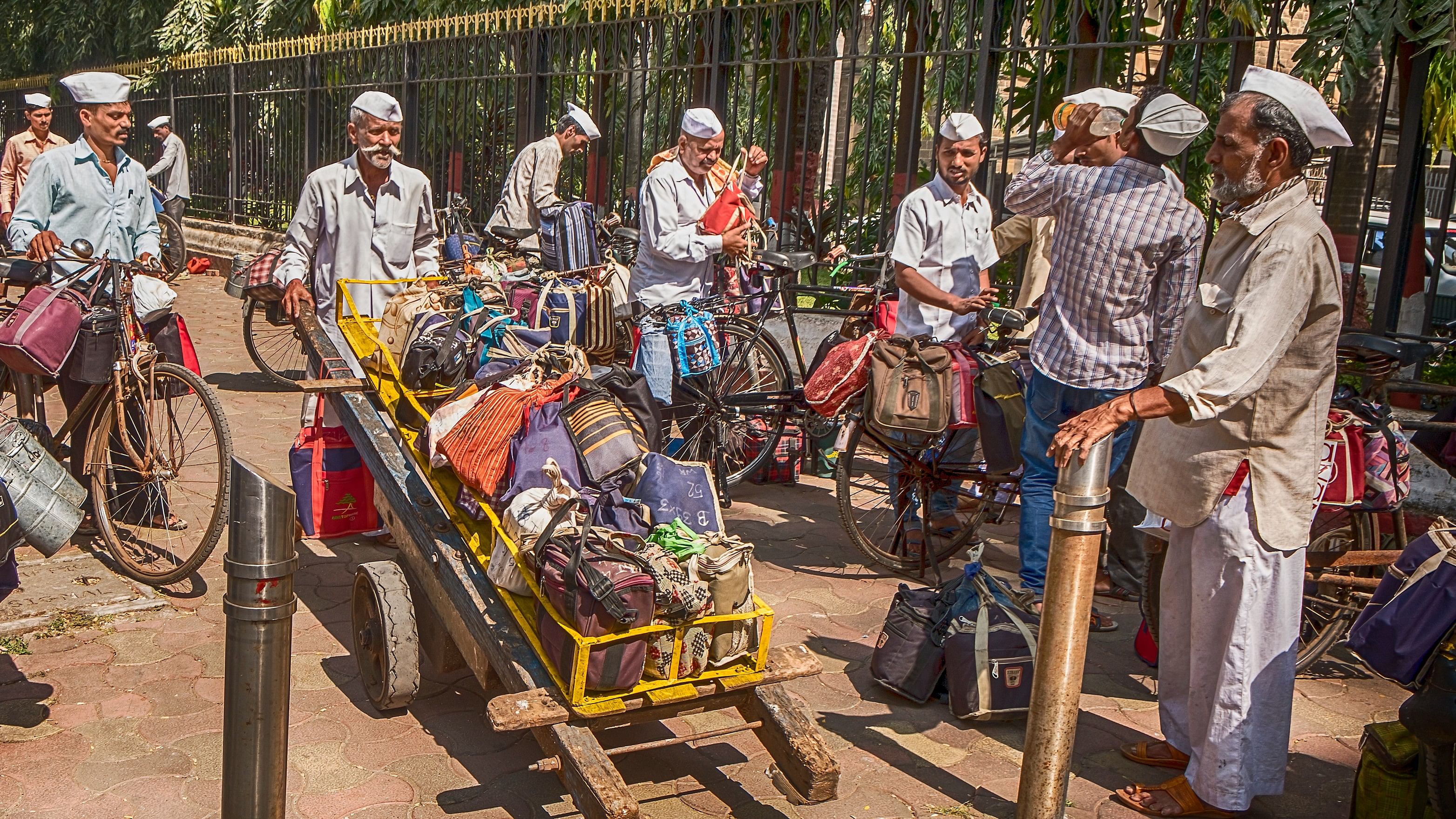 <div class="paragraphs"><p>Representative image showing&nbsp;dabbawalas.</p></div>