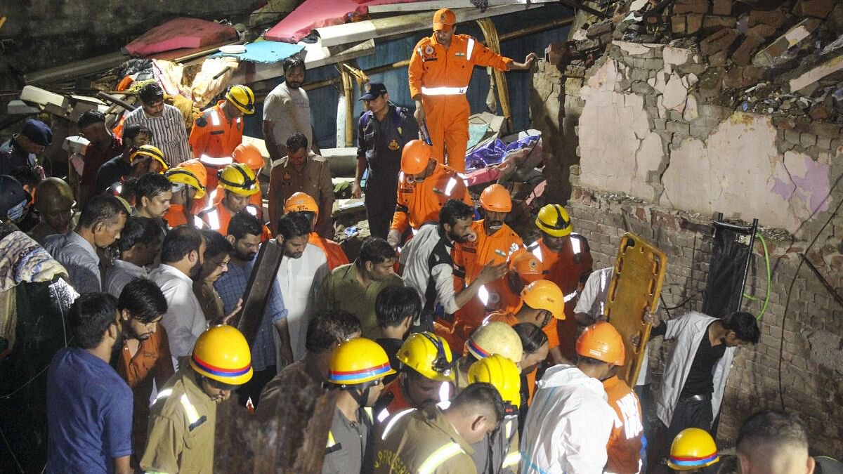 <div class="paragraphs"><p>Rescue operation underway after a house collapsed, in Meerut, Saturday, Sept. 14, 2024.</p></div>