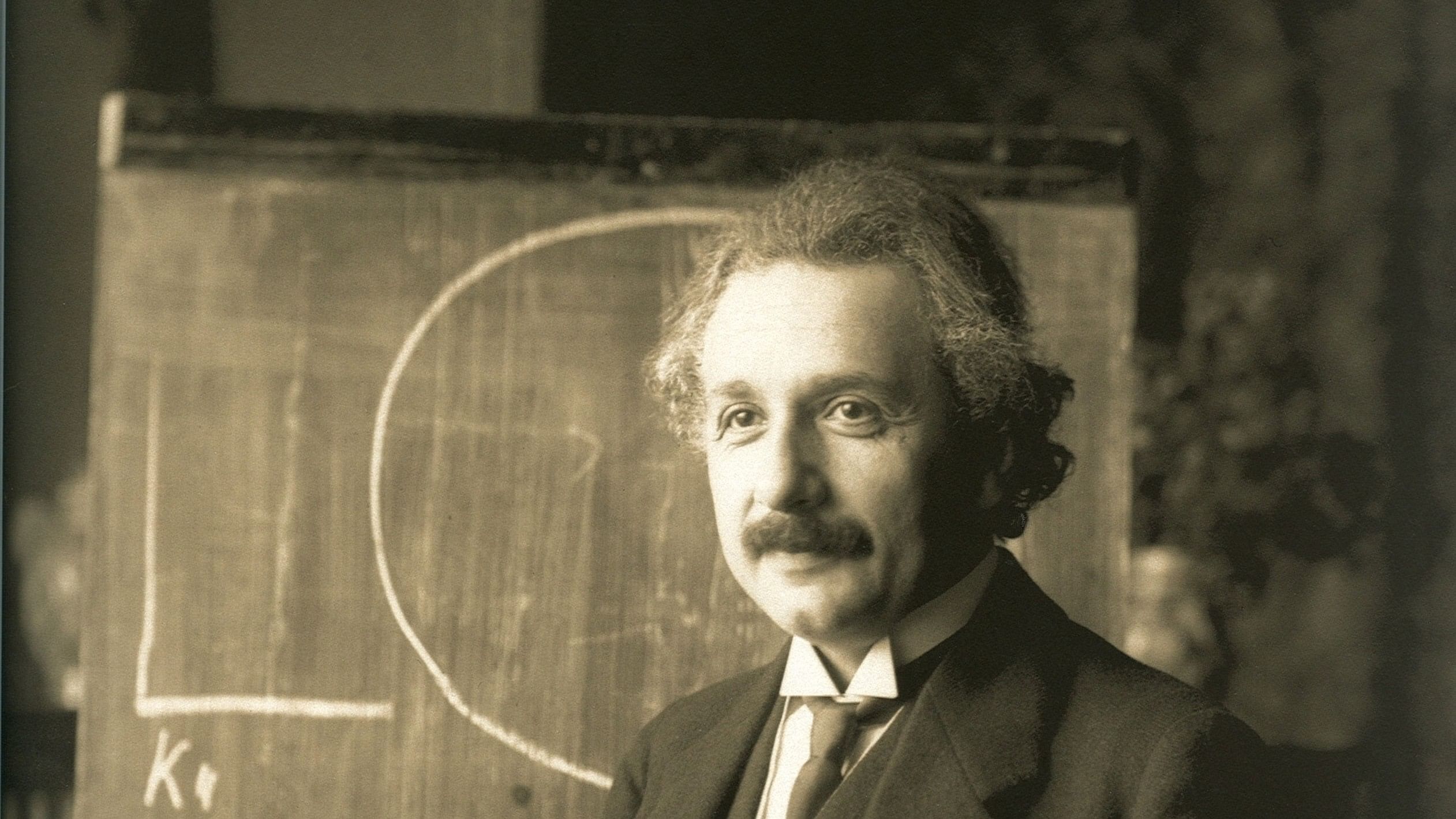 <div class="paragraphs"><p>Albert Einstein</p></div>