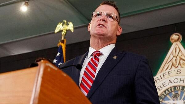 <div class="paragraphs"><p>Acting Director of the U.S. Secret Service Ronald Rowe Jr speaks during a press conference as the FBI investigates what they said was an apparent assassination attempt in Florida on Republican presidential nominee and former U.S. President Donald Trump, in West Palm Beach, Florida, U.S. September 16</p></div>