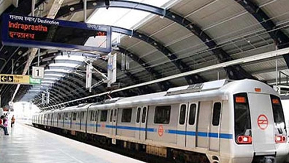 <div class="paragraphs"><p>Delhi Metro</p></div>