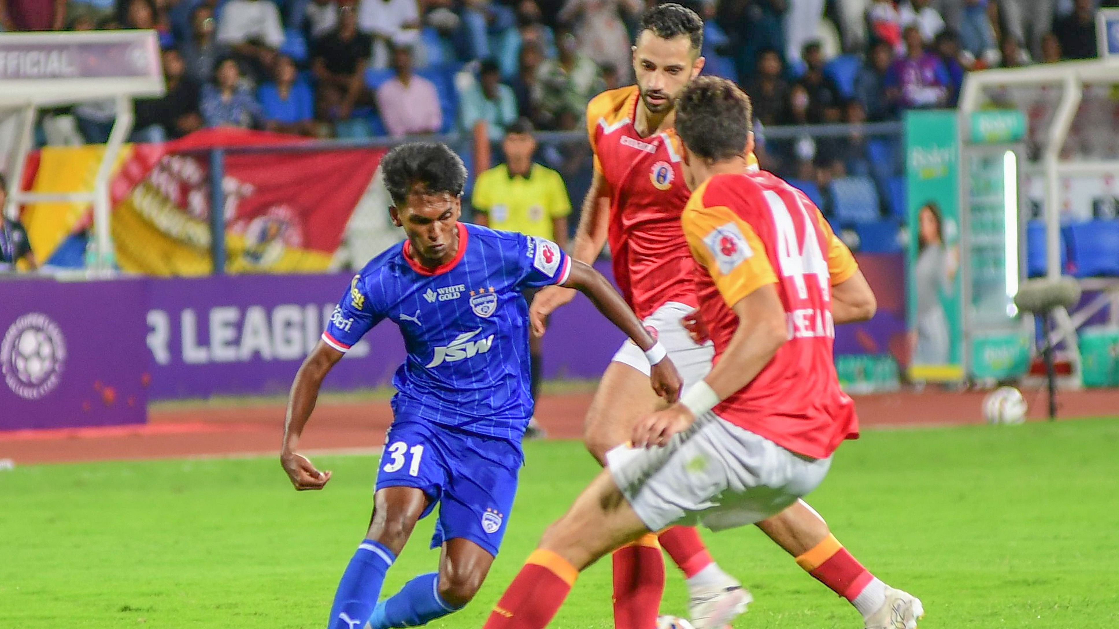 <div class="paragraphs"><p>Bengaluru FC's Vinith Venkatesh (left) has been declared fit for the Hyderabad FC clash. </p></div>