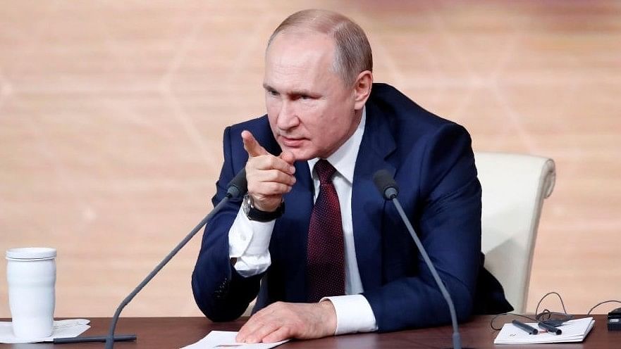 <div class="paragraphs"><p>Russian President Vladimir Putin, the ultimate decision-maker for the world's biggest nuclear power, has linked any resumption of Russian nuclear testing to similar such moves by the United States, and has said he has no need to use such weapons to win the war in Ukraine.</p></div>