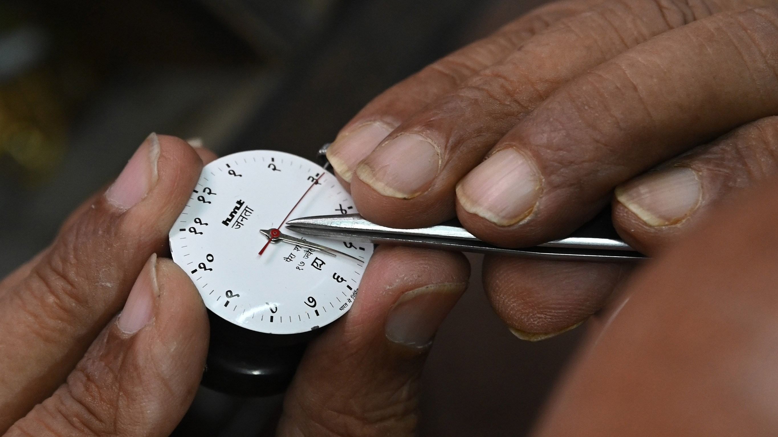 <div class="paragraphs"><p>For Spectrum: Watchmaker Ali Nawaz Khan meticulously restores a mechanical timepiece bringing it back to life, in his cozy Sultanpete shop, Bengaluru. </p></div>