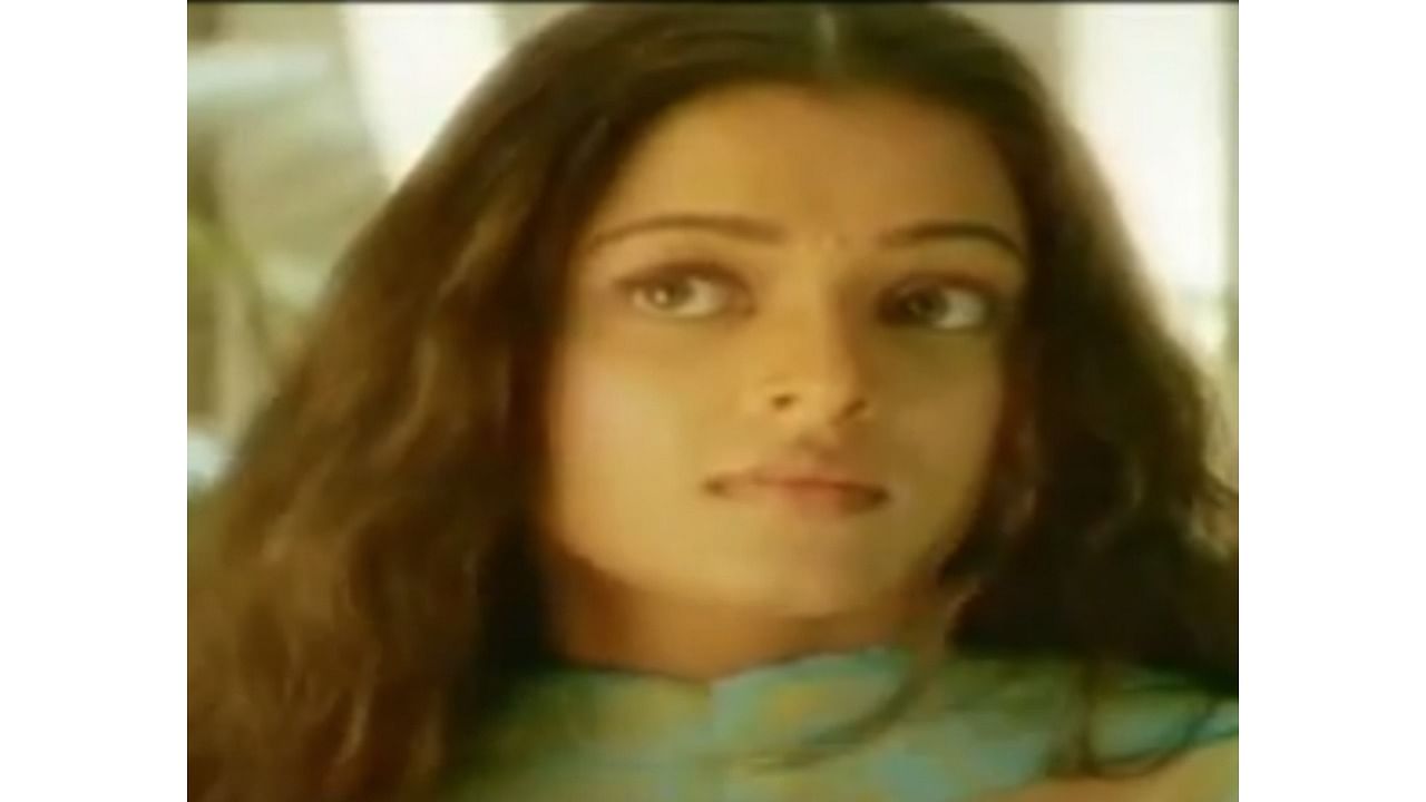 <div class="paragraphs"><p>Starring Aishwarya Rai Bachchan, Akshaye Khanna, and Anil Kapoor, the 1999 film will be re-released on September 27.</p></div>