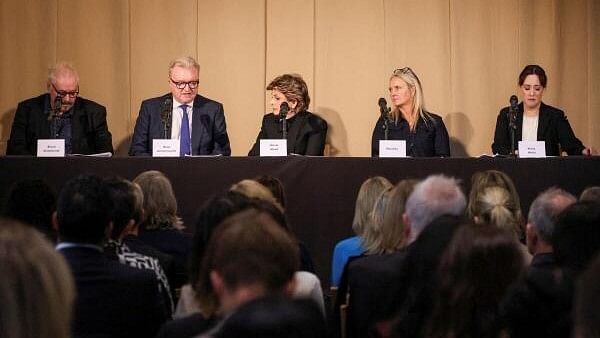 <div class="paragraphs"><p>Bruce Drummond, Dean Armstrong, Gloria Allred, Maria Mulla and survivor Natacha attend a press conference about the BBC documentary, <em>Al-Fayed: Predator at Harrods</em>, in London, Britain.</p></div>