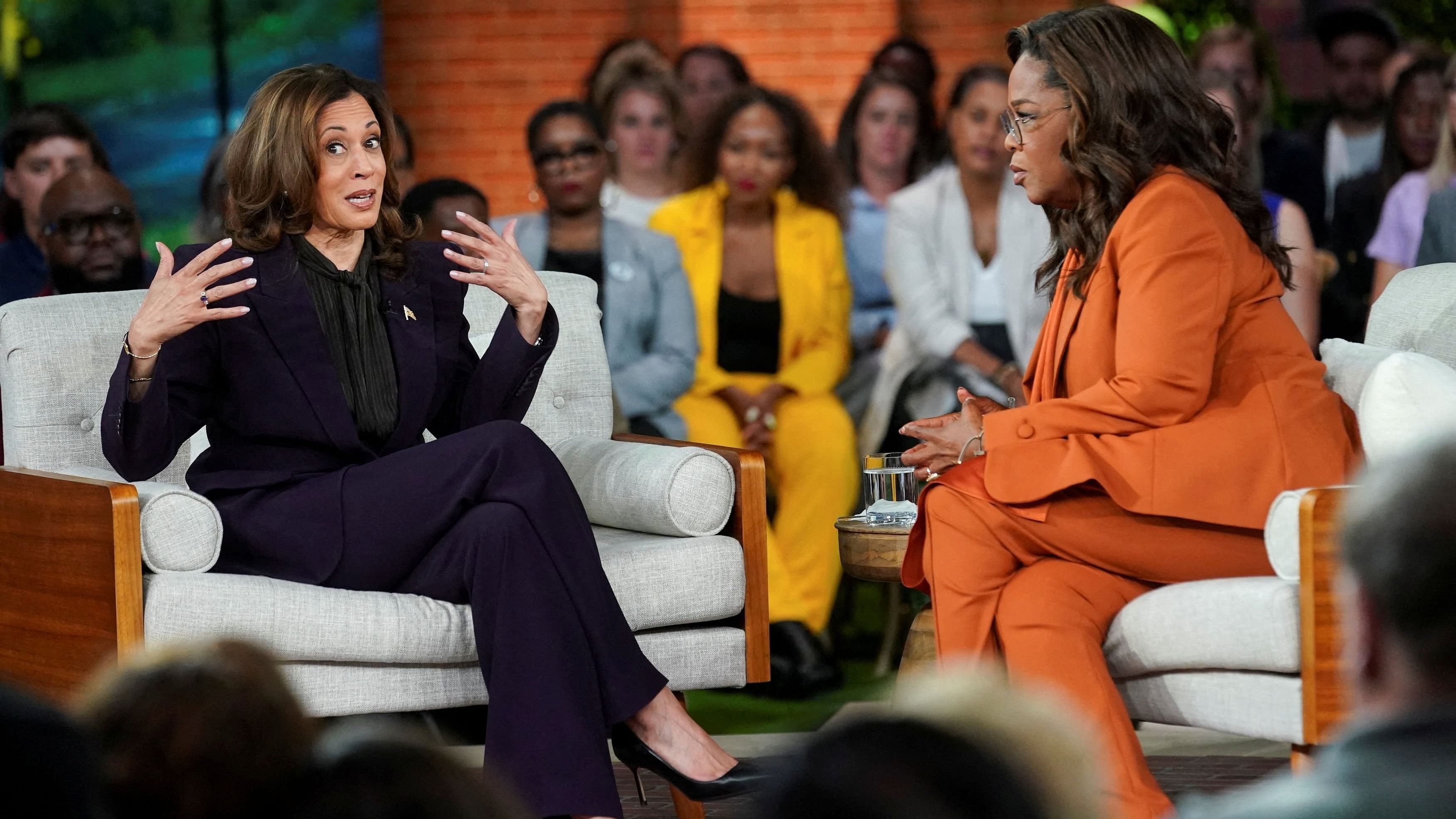 <div class="paragraphs"><p>Oprah Winfrey speaks with Democratic presidential nominee and US Vice President Kamala Harris.</p></div>