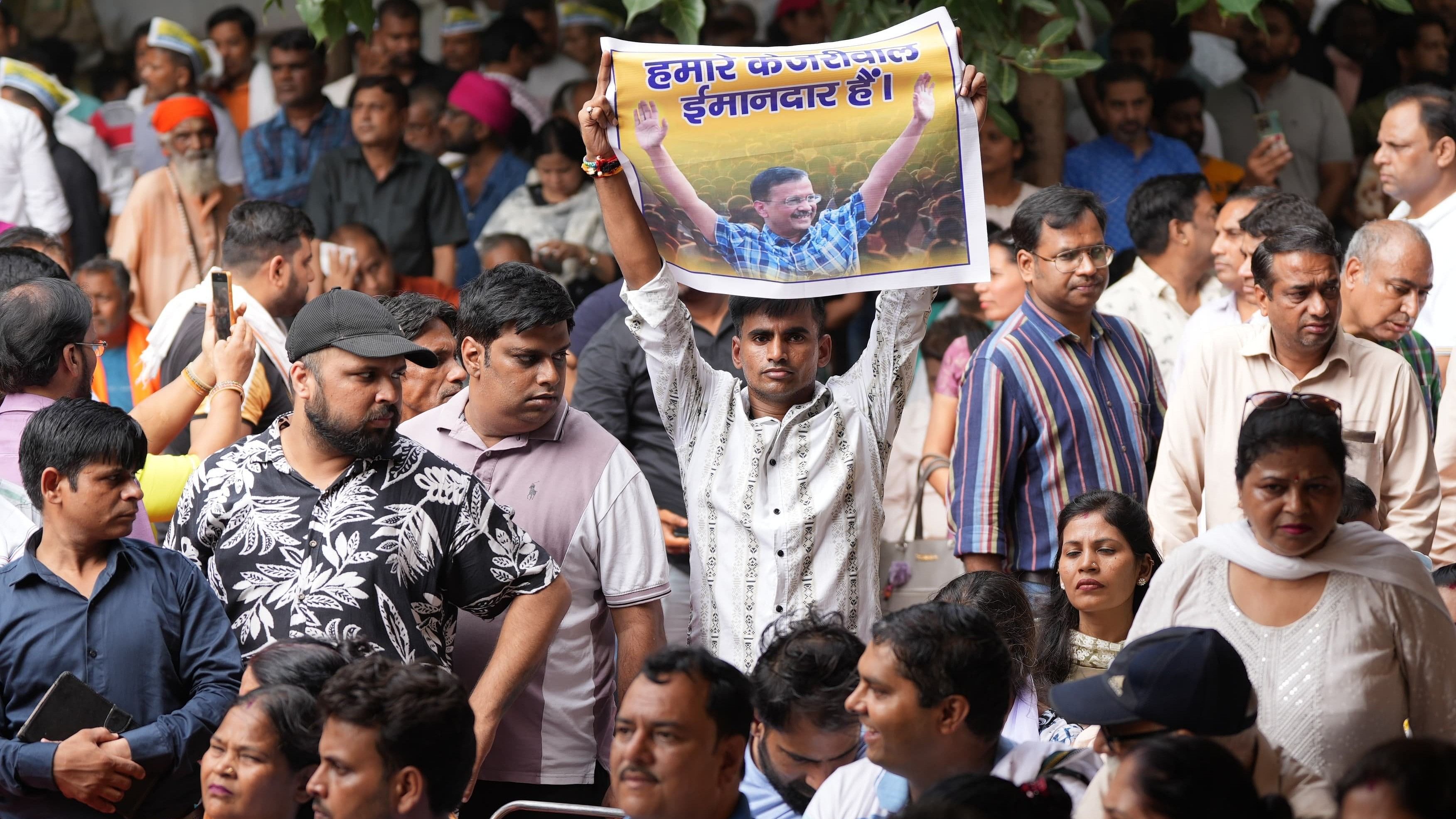 <div class="paragraphs"><p>Delhi's Jantar Mantar was awash with the Aam Aadmi Party's (AAP) signature yellow and blue colours on Sunday as hundreds of supporters filled the site with party flags, banners and slogans.&nbsp;</p></div>