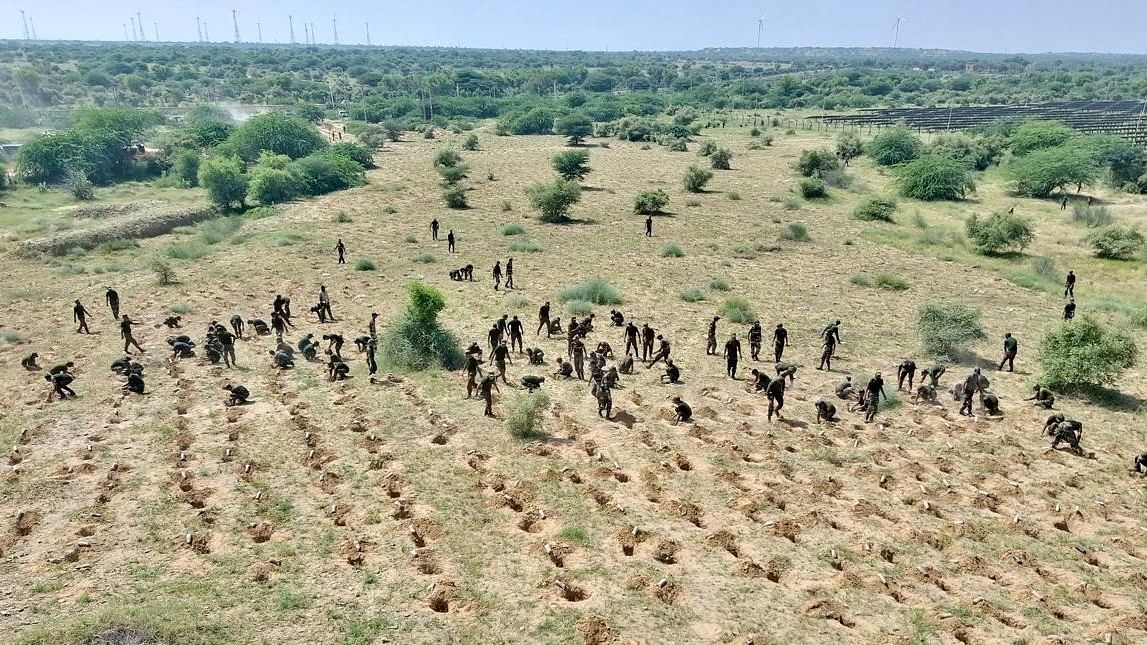 <div class="paragraphs"><p>Spearheaded by 128 Infantry Battalion (Territorial Army), the plantation drive as part of&nbsp;"Ek Ped Maa Ke Naam", involved participation from security forces as well as civilians including students.</p></div>