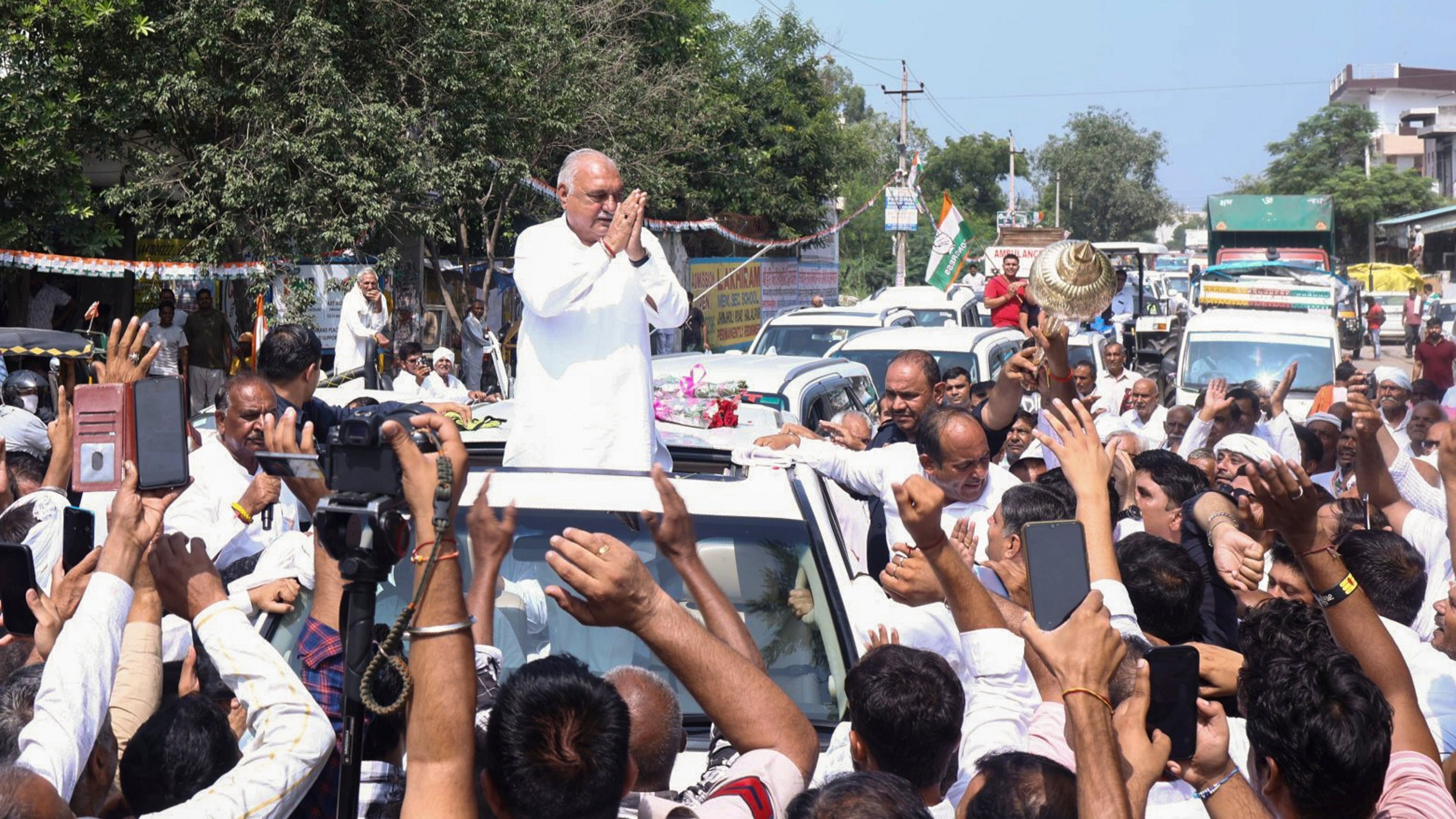 <div class="paragraphs"><p> Congress candidate Bhupinder Singh Hooda during a campaign rally ahead of the Haryana Assembly elections, at Saidpur village in Sonipat, Haryana. </p></div>