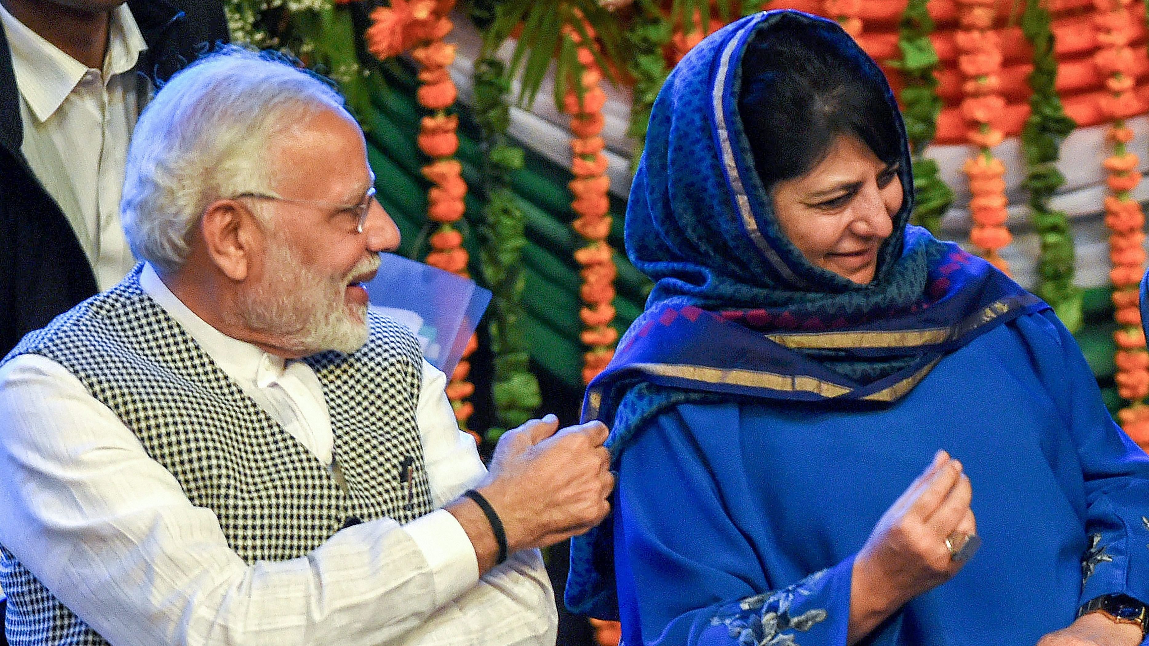 <div class="paragraphs"><p>Prime Minister Narendra Modi with with former J&amp;K Chief Minister and PDP chief Mehbooba Mufti.</p></div>