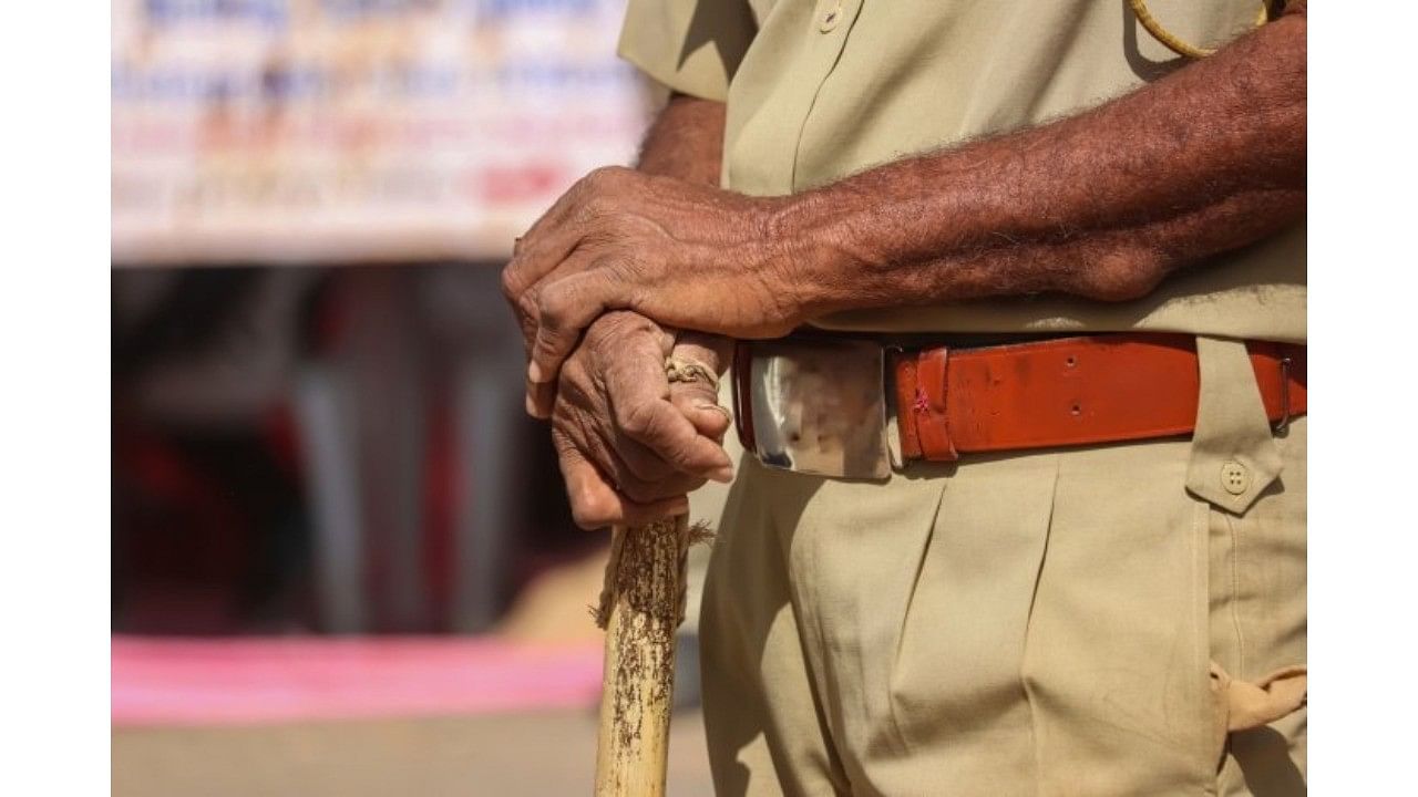 <div class="paragraphs"><p>Representative image of a policeman.</p></div>