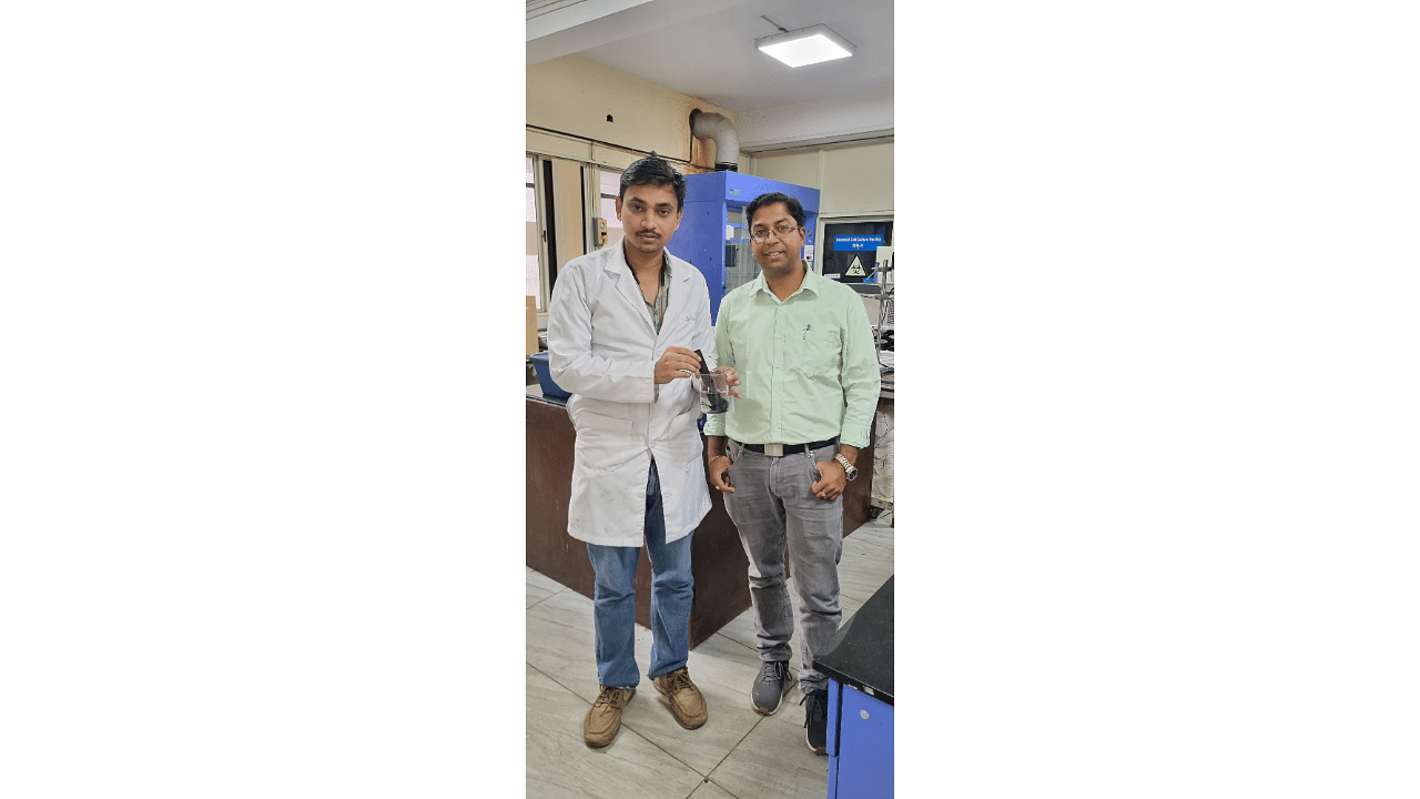 <div class="paragraphs"><p>Samir Mandal (L) and Prof Suryasarathi Bose with the solution that enables recycling of the FRP component under specific conditions.</p></div>