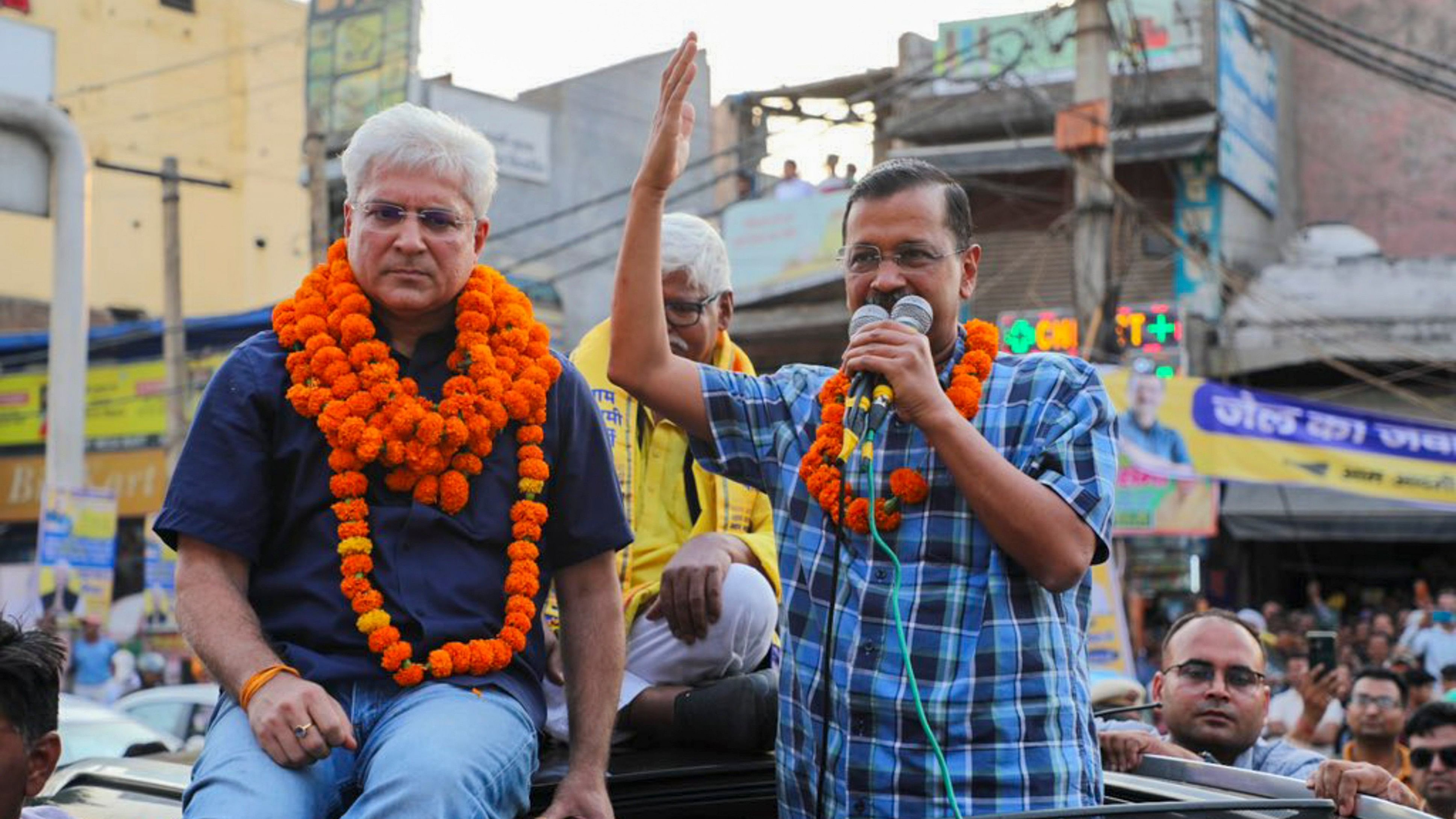 <div class="paragraphs"><p>Kailash Gahlot with former Delhi CM and AAP convenor Arvind Kejriwal.</p></div>