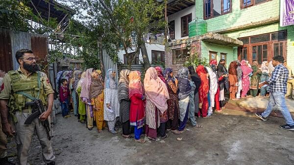 <div class="paragraphs"><p>Women line up to vote in the J&amp;K polls 2nd phase&nbsp;</p></div>