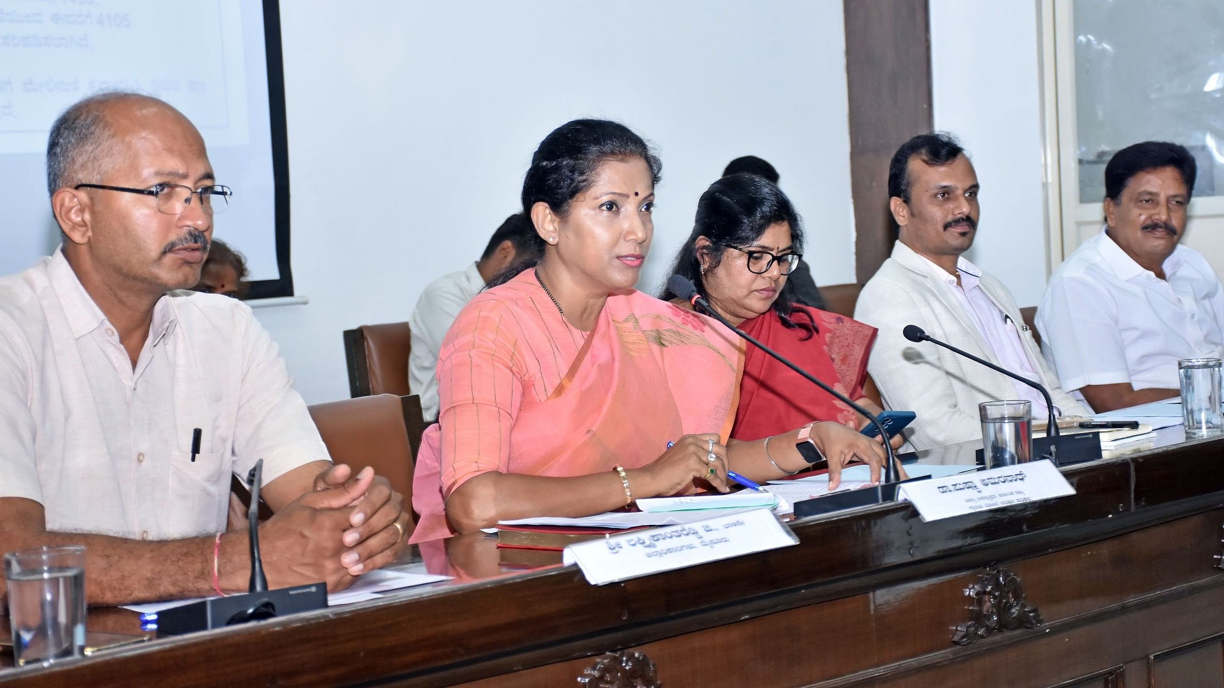 <div class="paragraphs"><p>Guarantee Schemes Implementation Authority Vice Chairperson Pushpa Amarnath, Mysuru ADC P Shivaraju, ZP CEO K M Gayathri during a review meeting on implementation of Guarantee schemes in Mysuru, recently. </p></div>