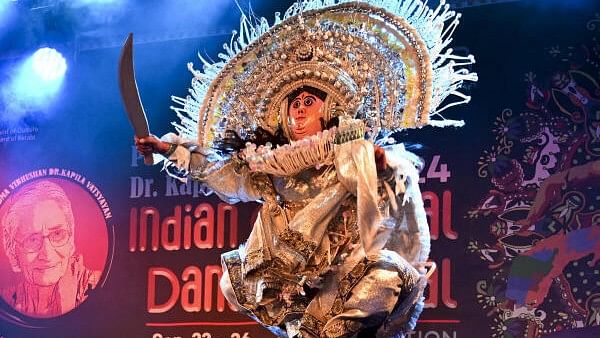 <div class="paragraphs"><p>An artist performs 'Chhau' dance during the Indian classical dance festival, at Bharat Bhavan in Thiruvananthapuram</p></div>