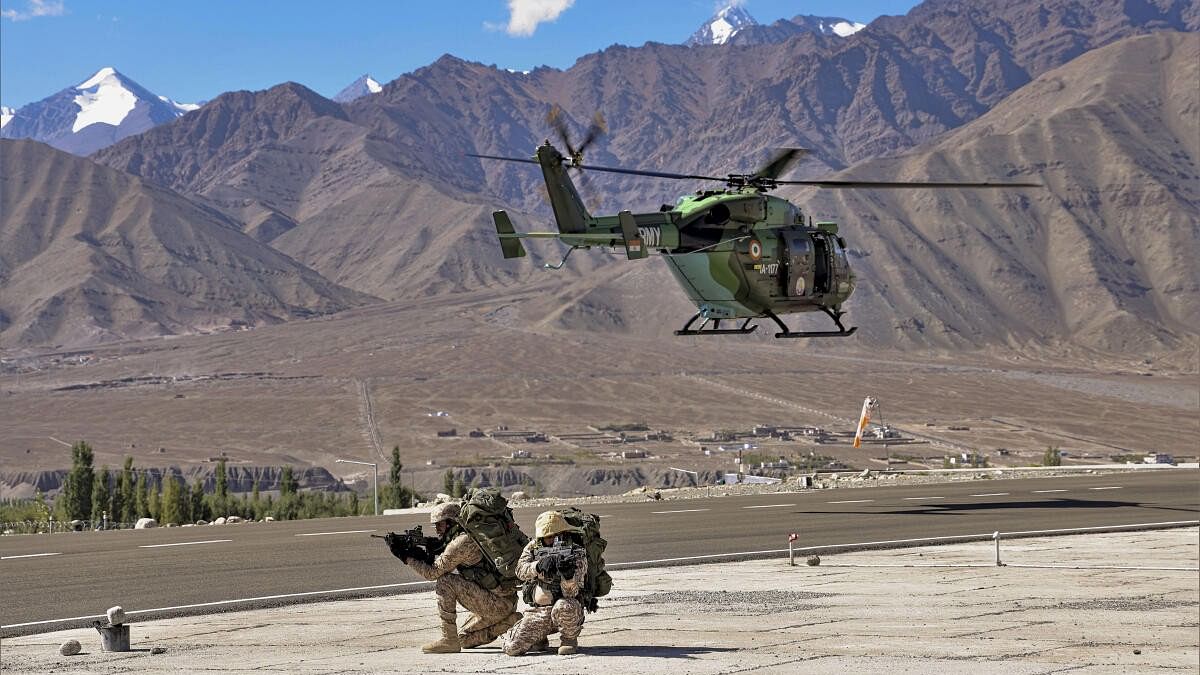 <div class="paragraphs"><p>Army demonstration in high-altitude area of Ladakh</p></div>