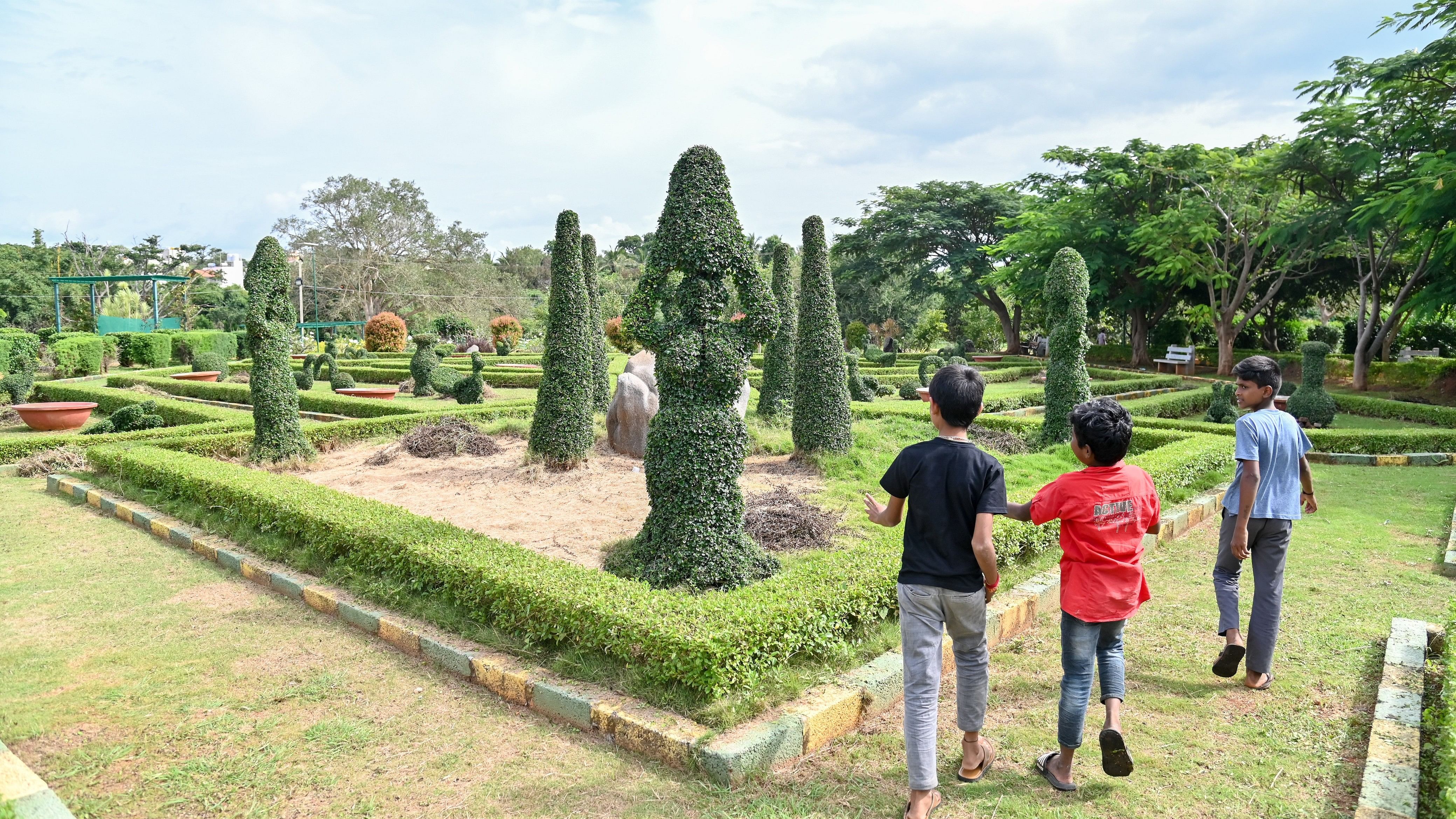 <div class="paragraphs"><p>Views of the topiary and floral arrangements at the Lingambudhi Botanical Garden in Mysuru.</p></div>