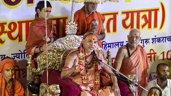 <div class="paragraphs"><p>Shankaracharya Swami Avimukteshwaranand Saraswati of Jyotirmath addresses the media during 'Gau Dhwaj Sthapana Bharat Yatra' function, in Patna.</p></div>