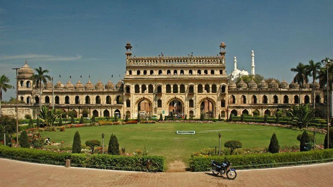 <div class="paragraphs"><p>Prominent shrine 'Bada Imambara' in Lucknow. </p></div>